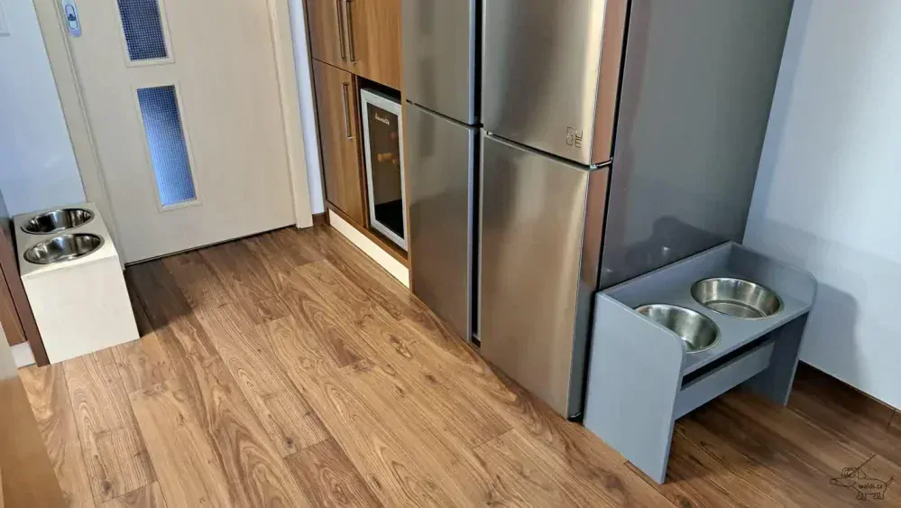 stojan dvou-miskový standardní s lištou