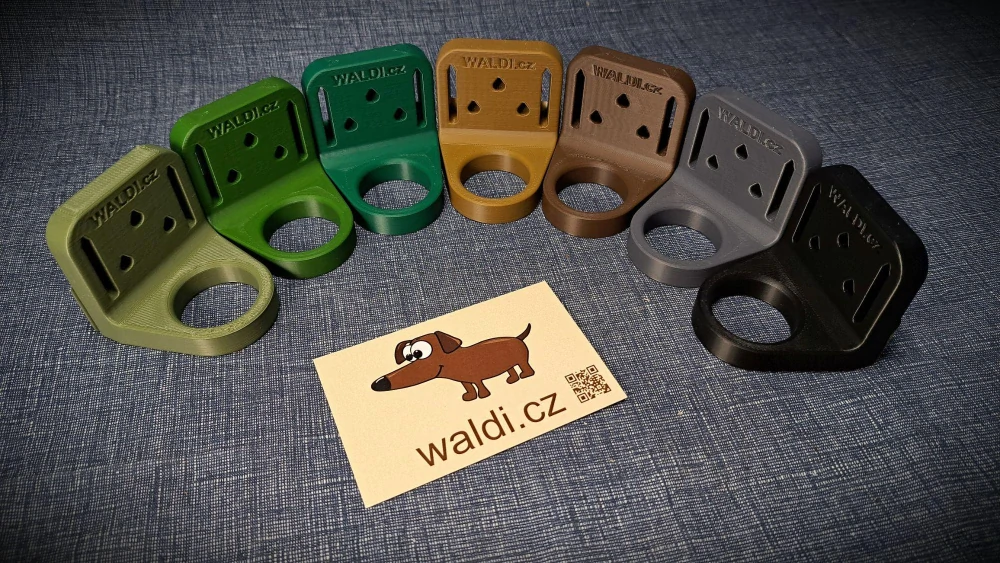 Držák na malou PET - plastový