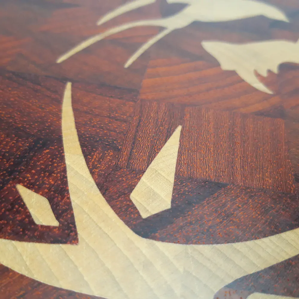 Prkénko Zaklínač - příčně skládané (inlaid end grain) padouk a buk 30x22x3 cm