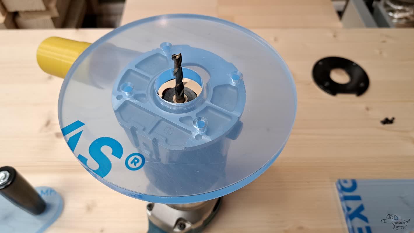 Základna Makita RT0700C kruh 150 mm