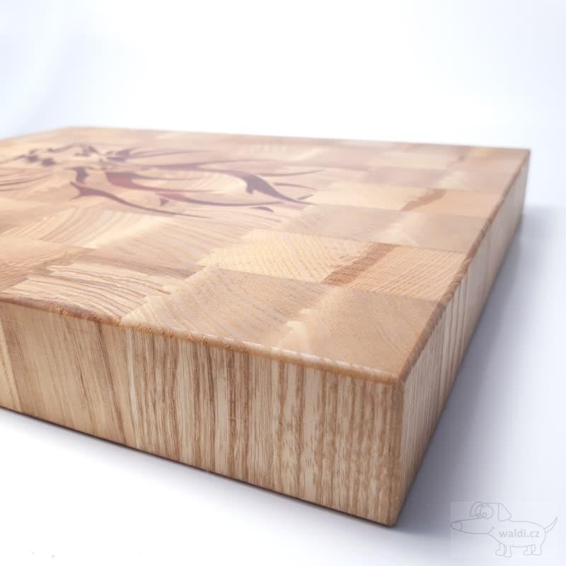 Prkénko jelen - příčné vykládané (inlaid end grain) jasan padouk 35x28x4cm