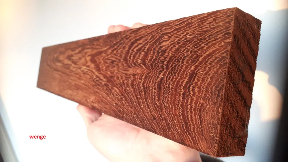 hranol wenge 260 x 75 x 25 hoblovaný